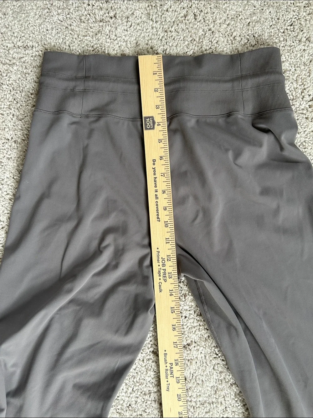 Vuori Light Gray Performance Joggers Large